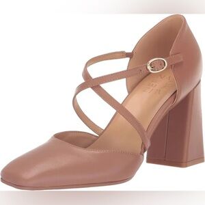 Naturalizer Womens Leesha Strappy Closed Toe Block Heel Pump size 8 like New